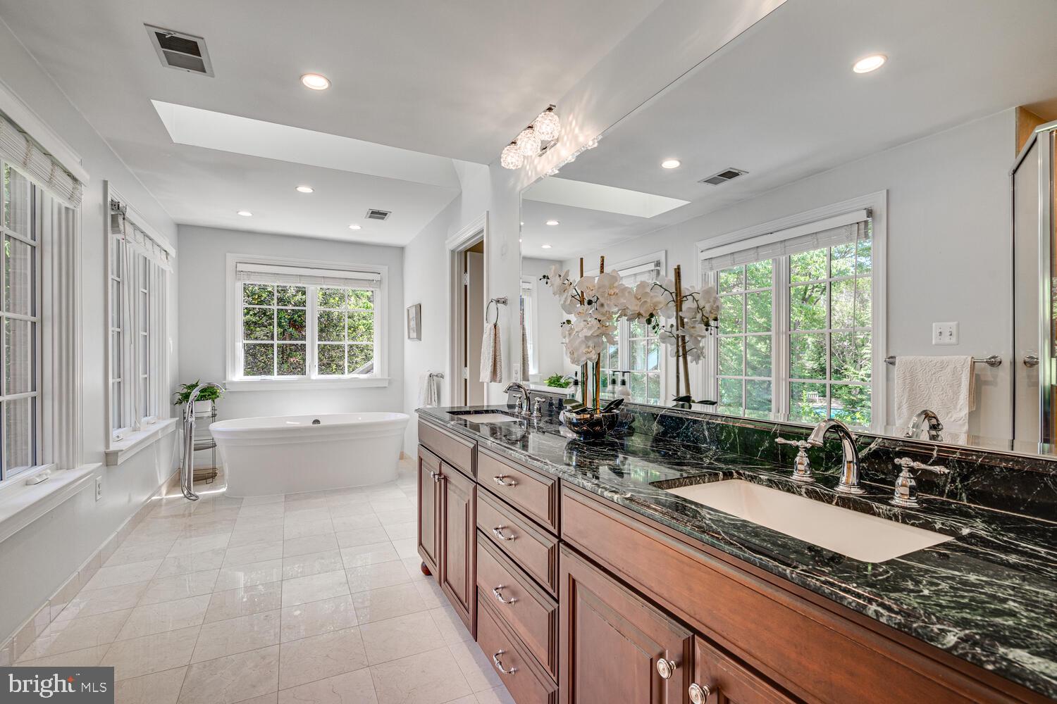 CHESTERBROOK WOODS - Residential