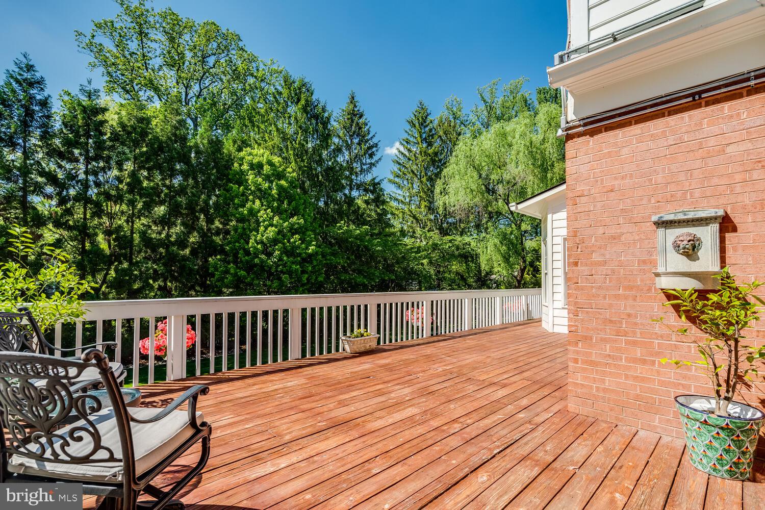 CHESTERBROOK WOODS - Residential