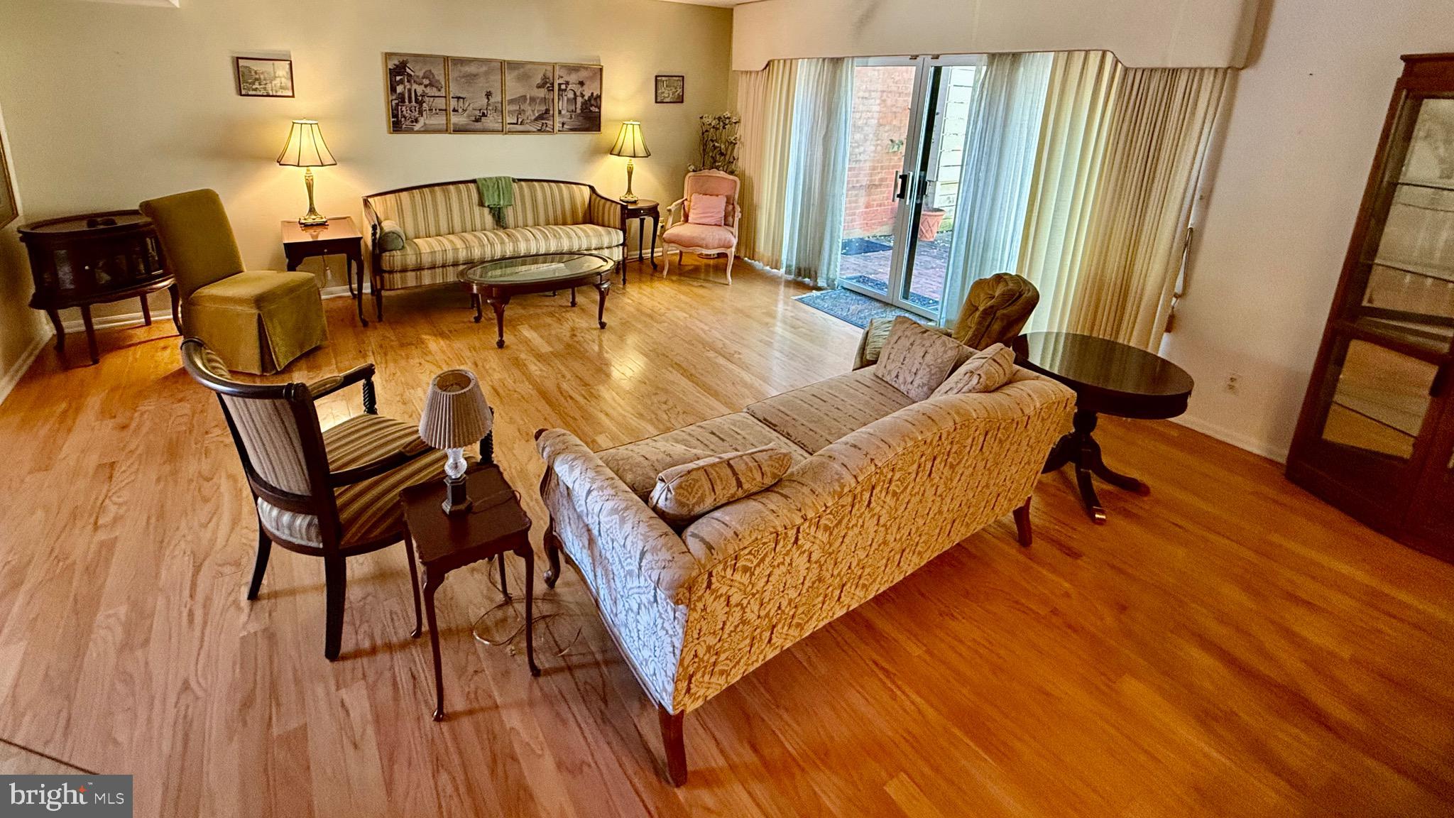 DEERFOX - Residential