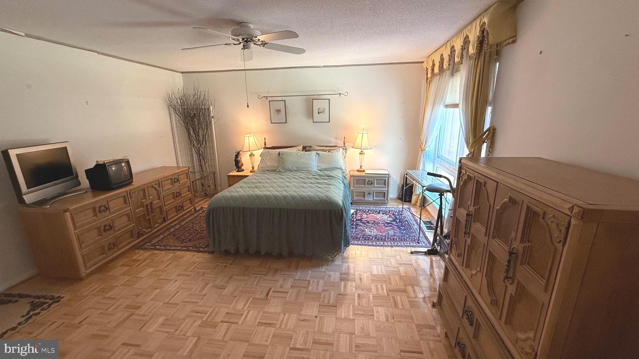 DEERFOX - Residential