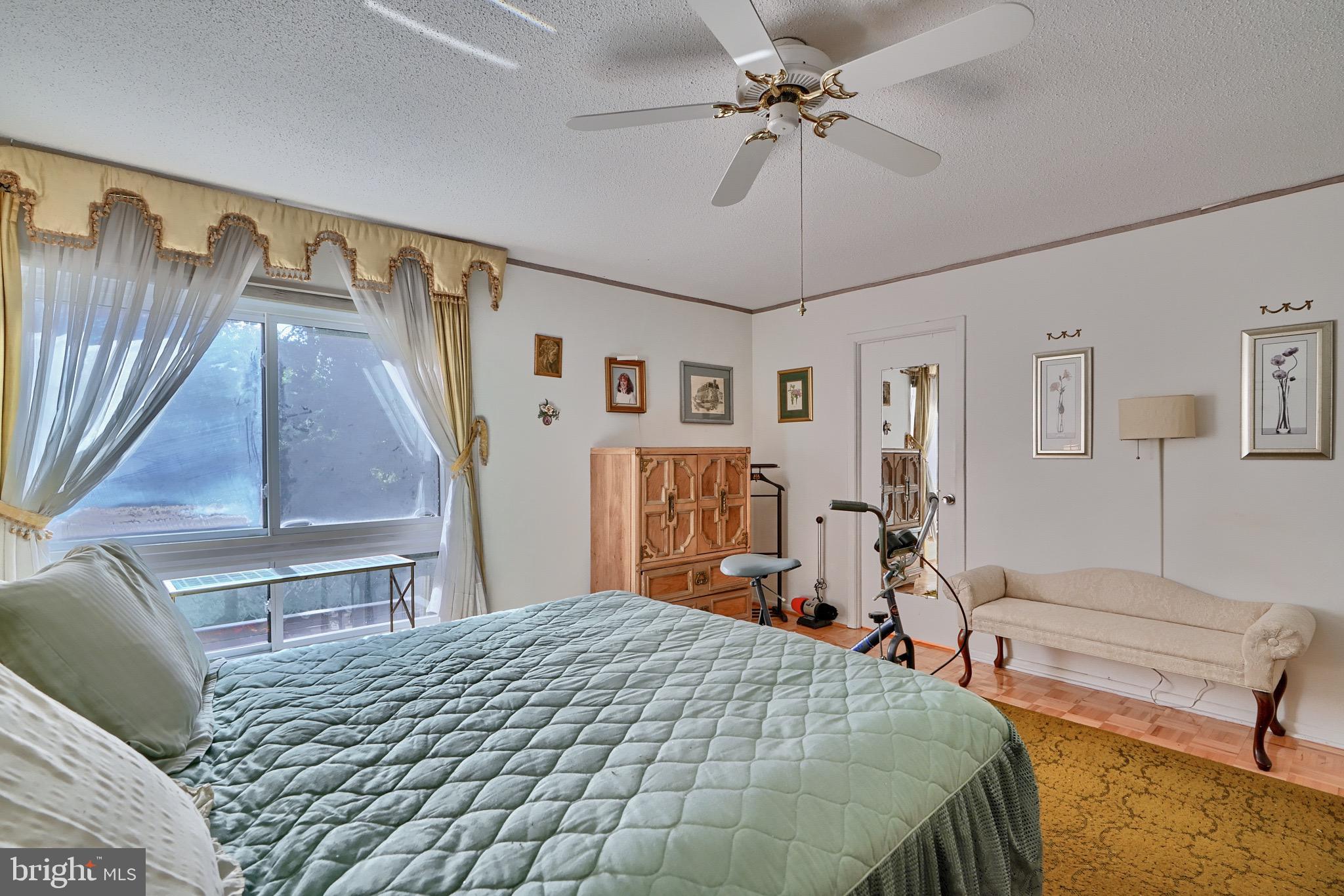 DEERFOX - Residential