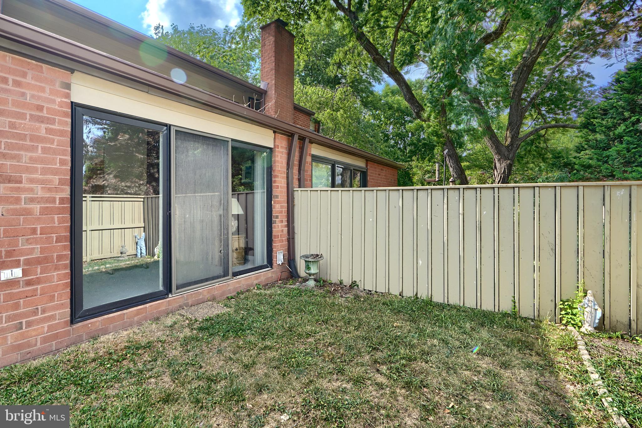 DEERFOX - Residential