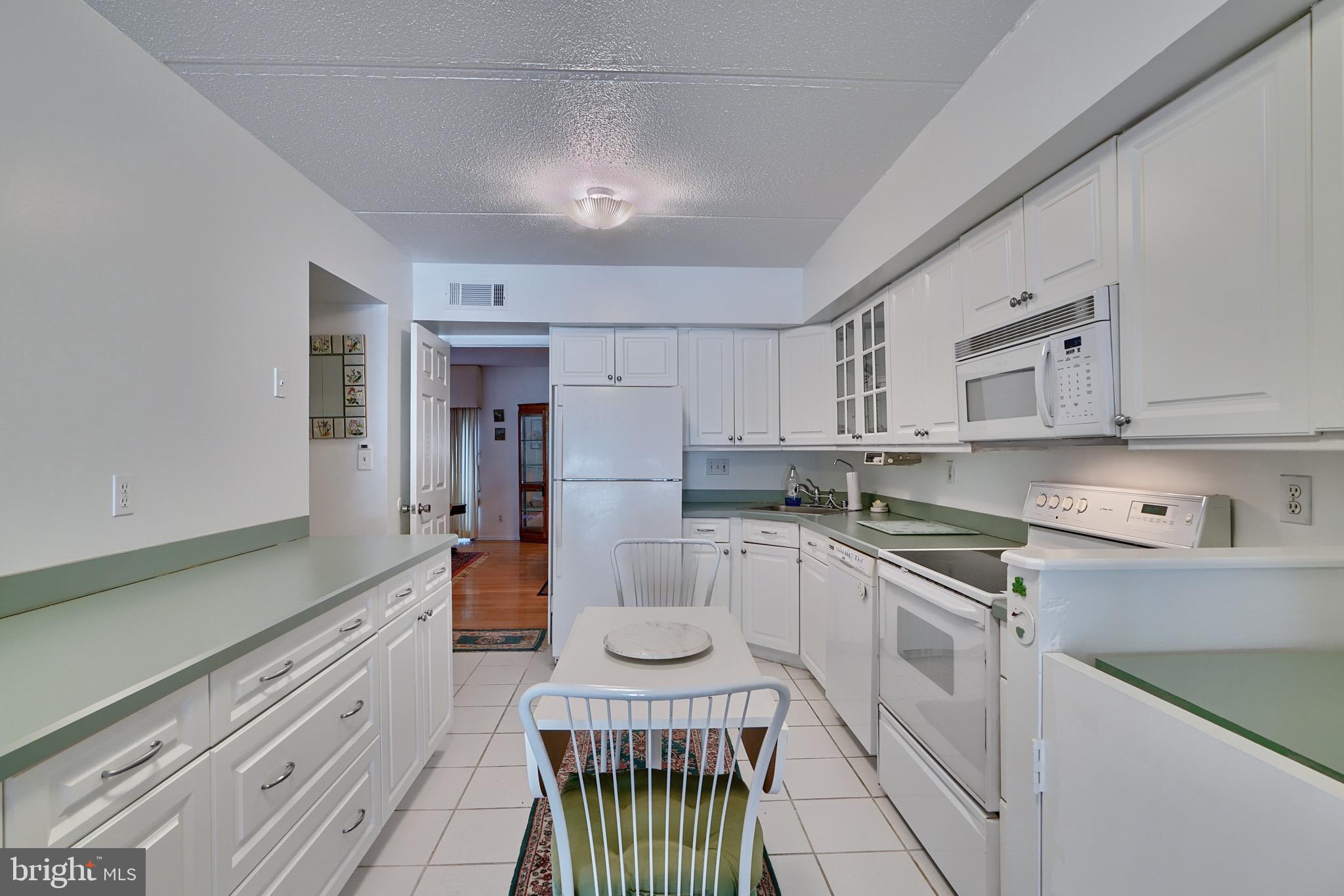 DEERFOX - Residential