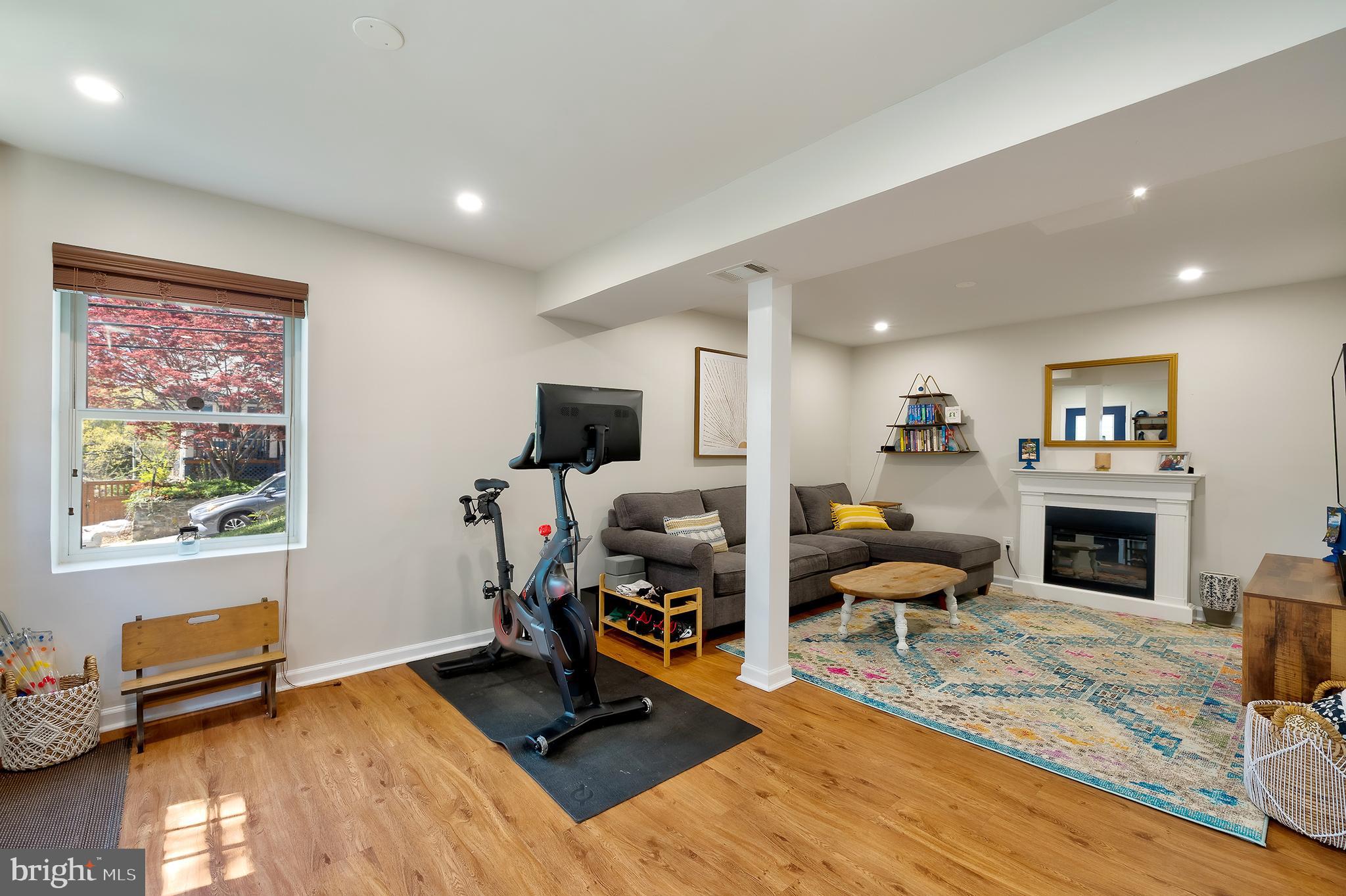 TAKOMA PARK - Residential