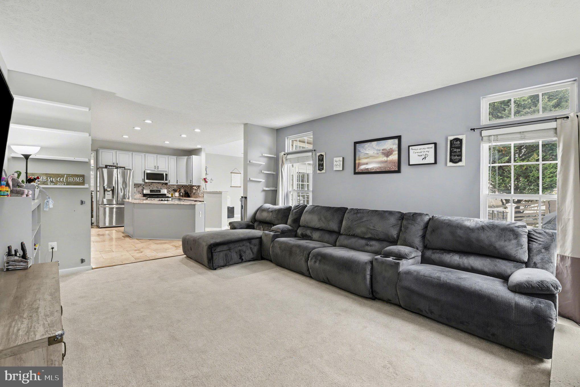 GRACE MANOR - Residential