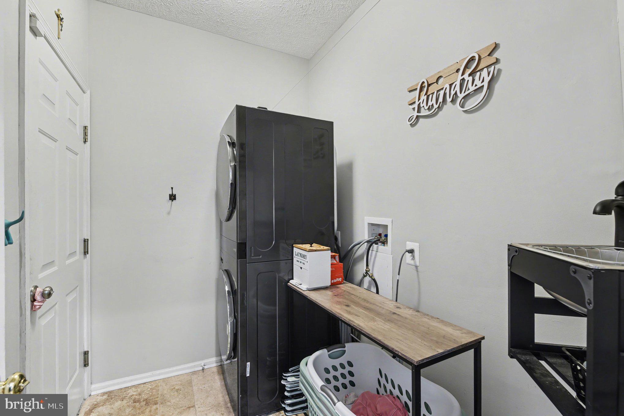 GRACE MANOR - Residential