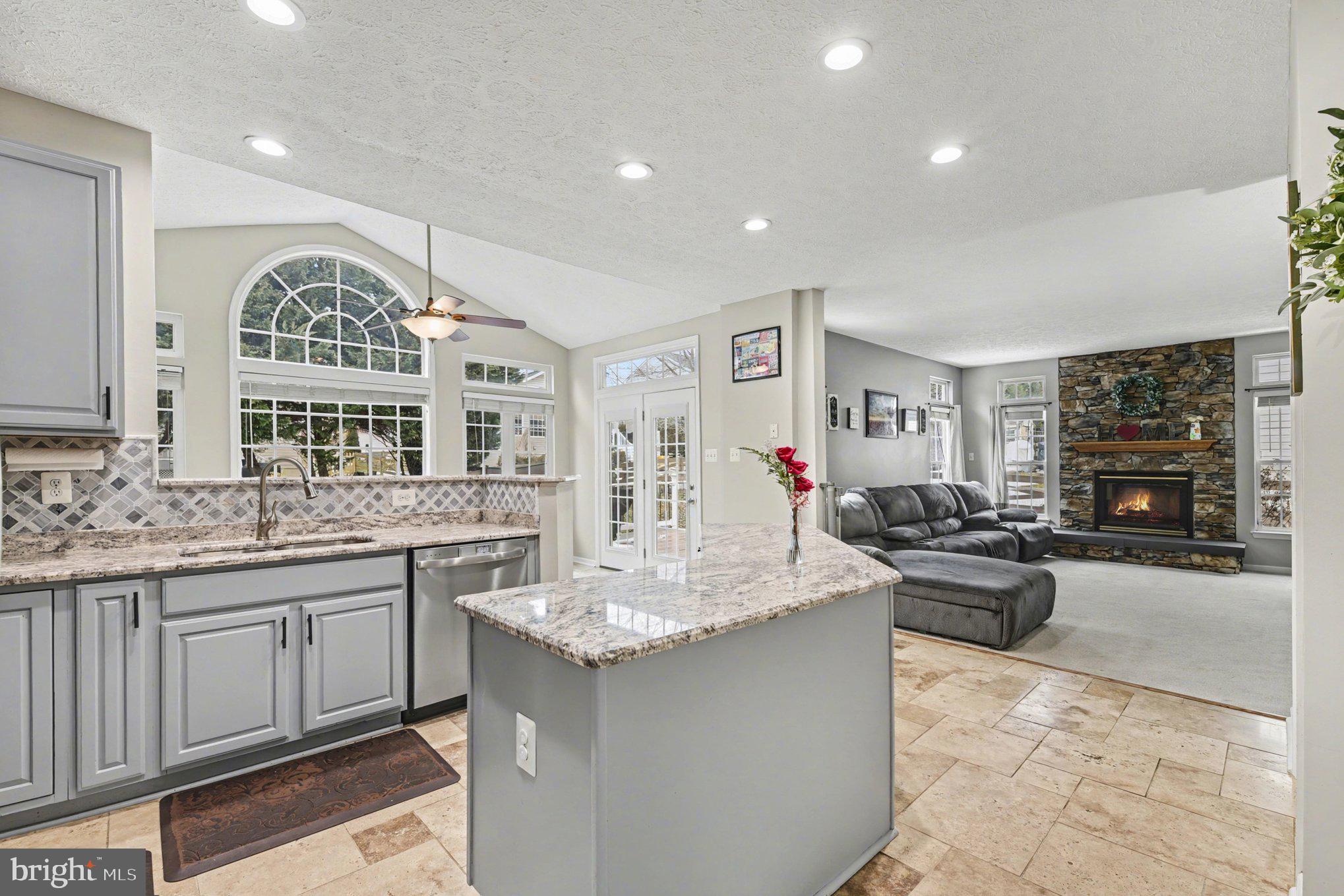 GRACE MANOR - Residential