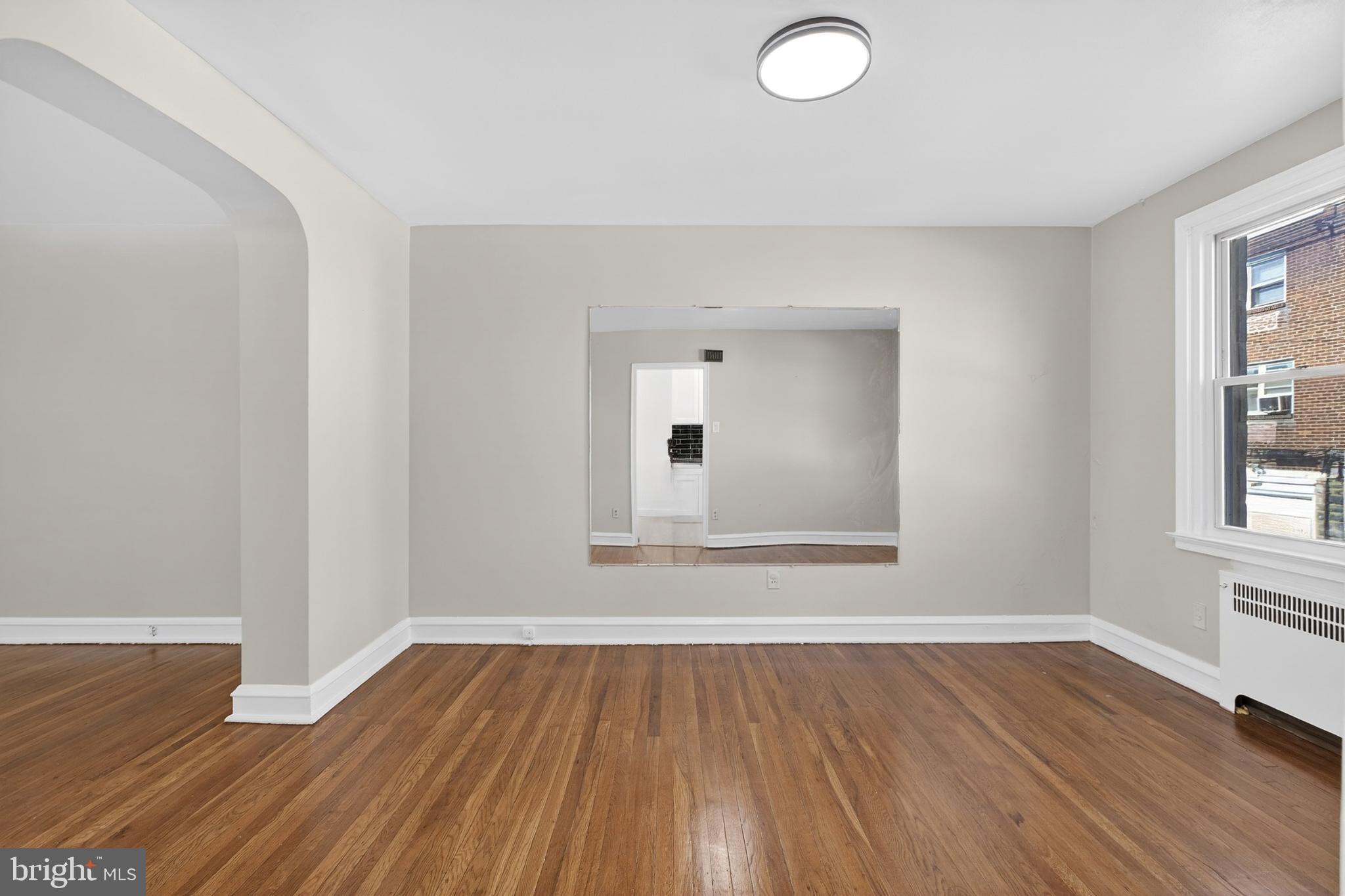 OXFORD CIRCLE - Residential