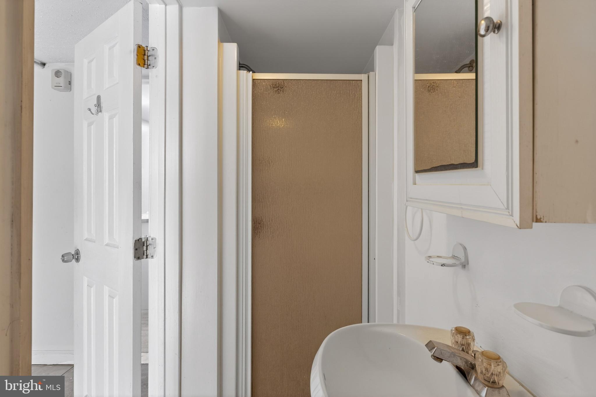 OXFORD CIRCLE - Residential