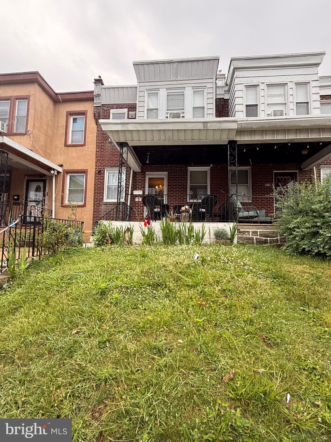 436 ROBBINS STREET