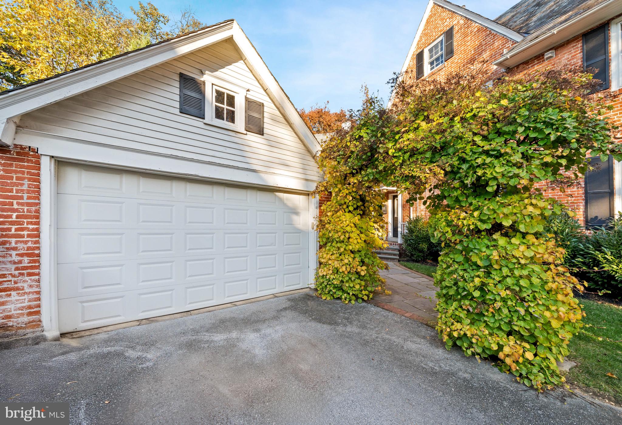 WAWASET PARK - Residential