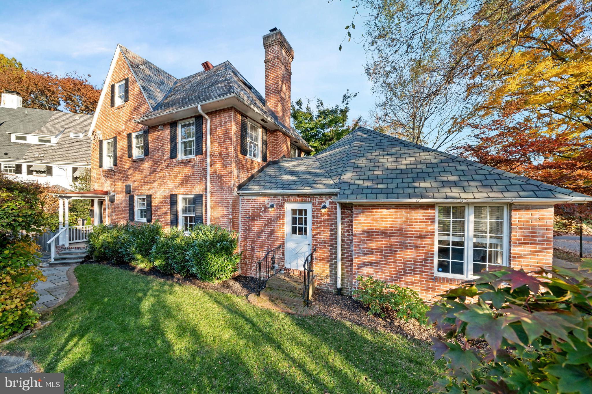 WAWASET PARK - Residential