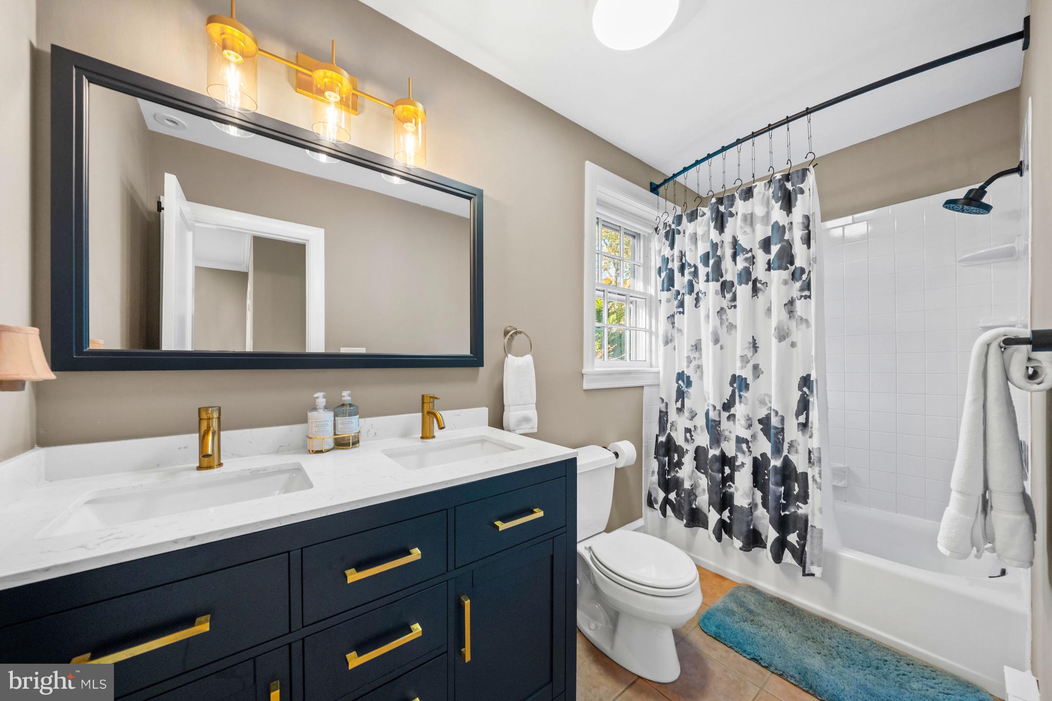 WAWASET PARK - Residential