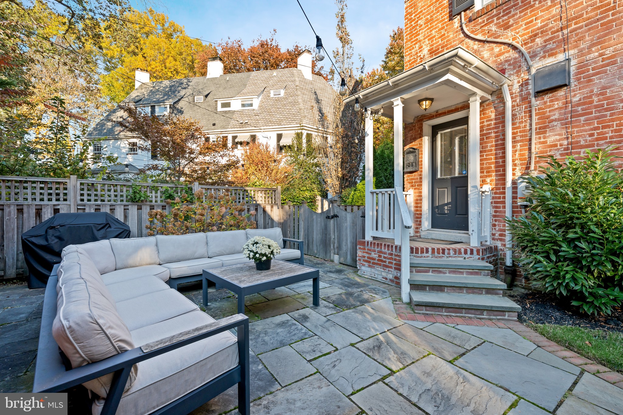 WAWASET PARK - Residential