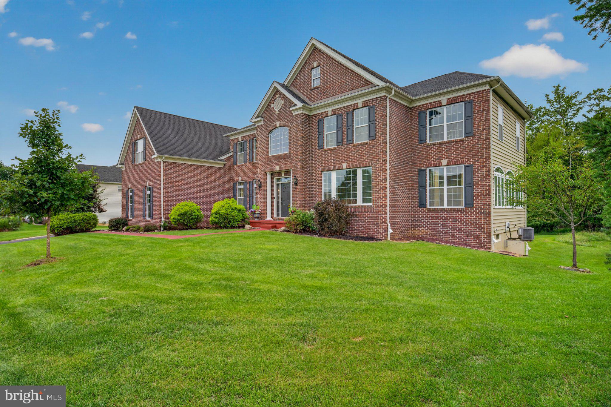 6100 BLUE BELLE DRIVE