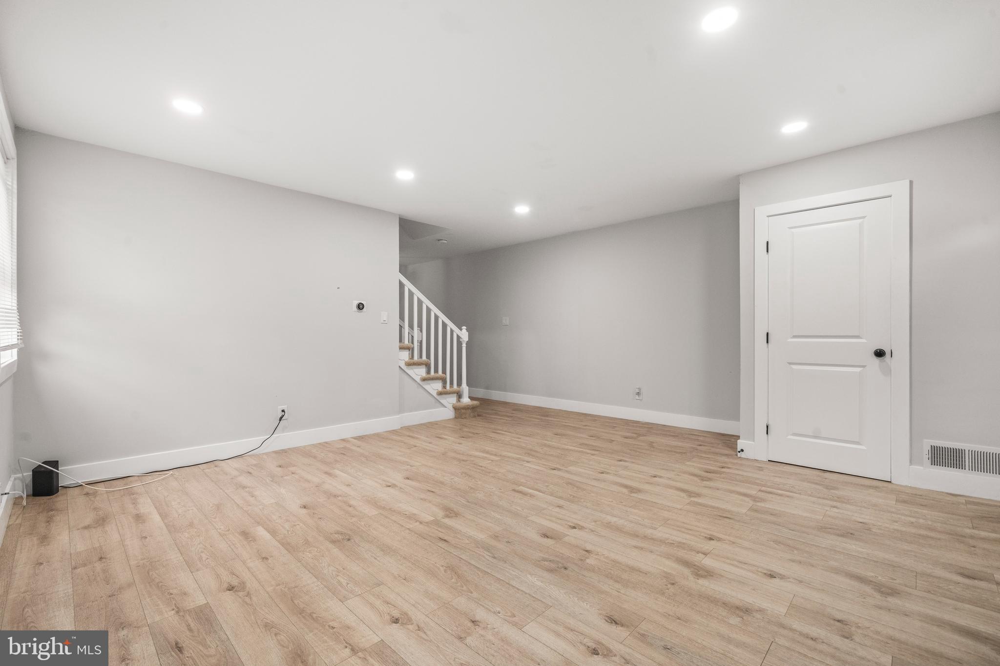 OXON RUN HILLS - Residential