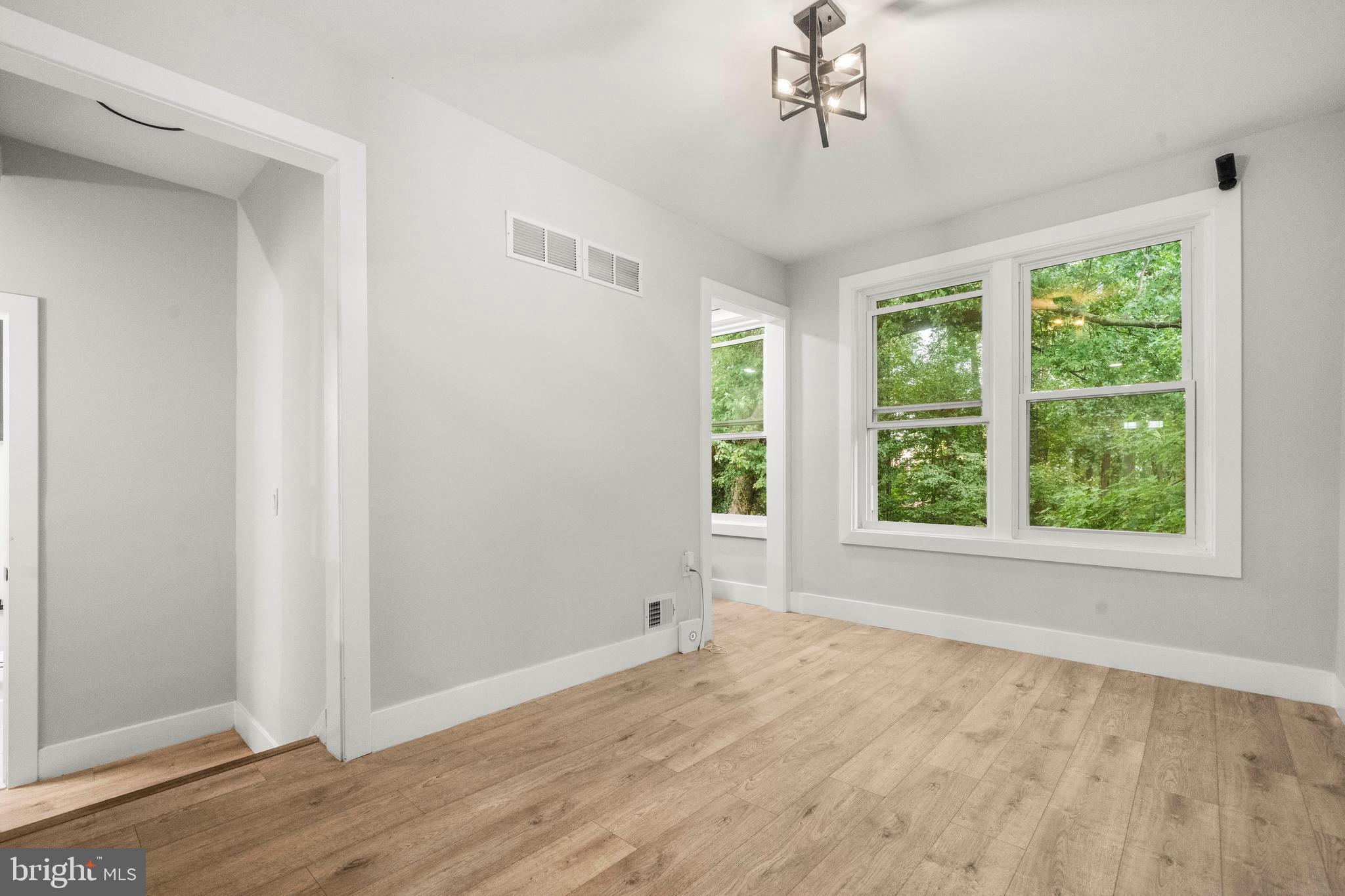 OXON RUN HILLS - Residential