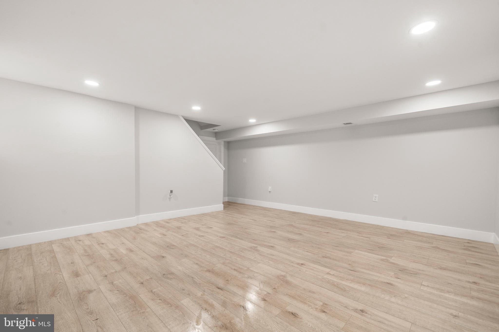 OXON RUN HILLS - Residential