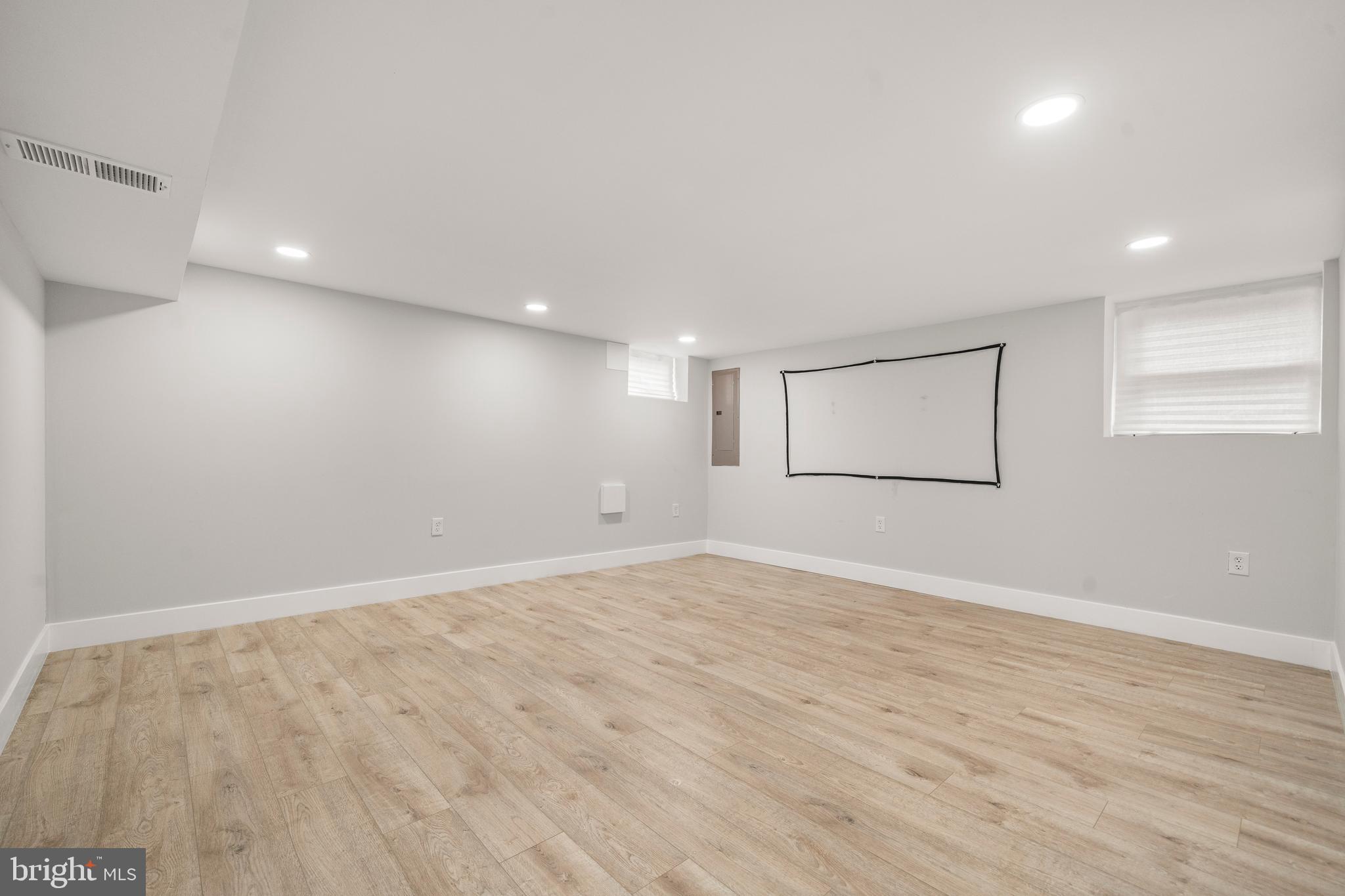 OXON RUN HILLS - Residential