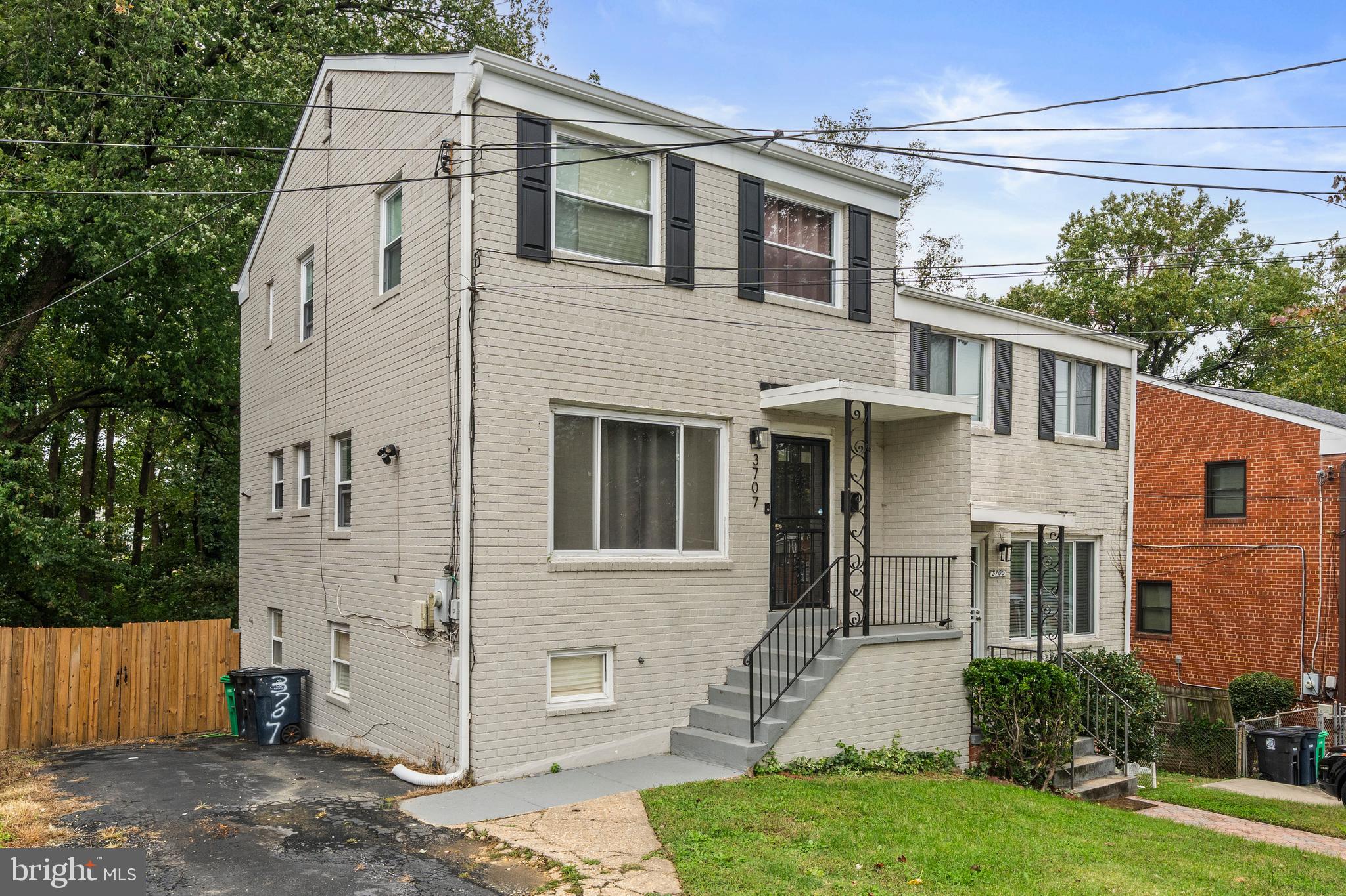 OXON RUN HILLS - Residential