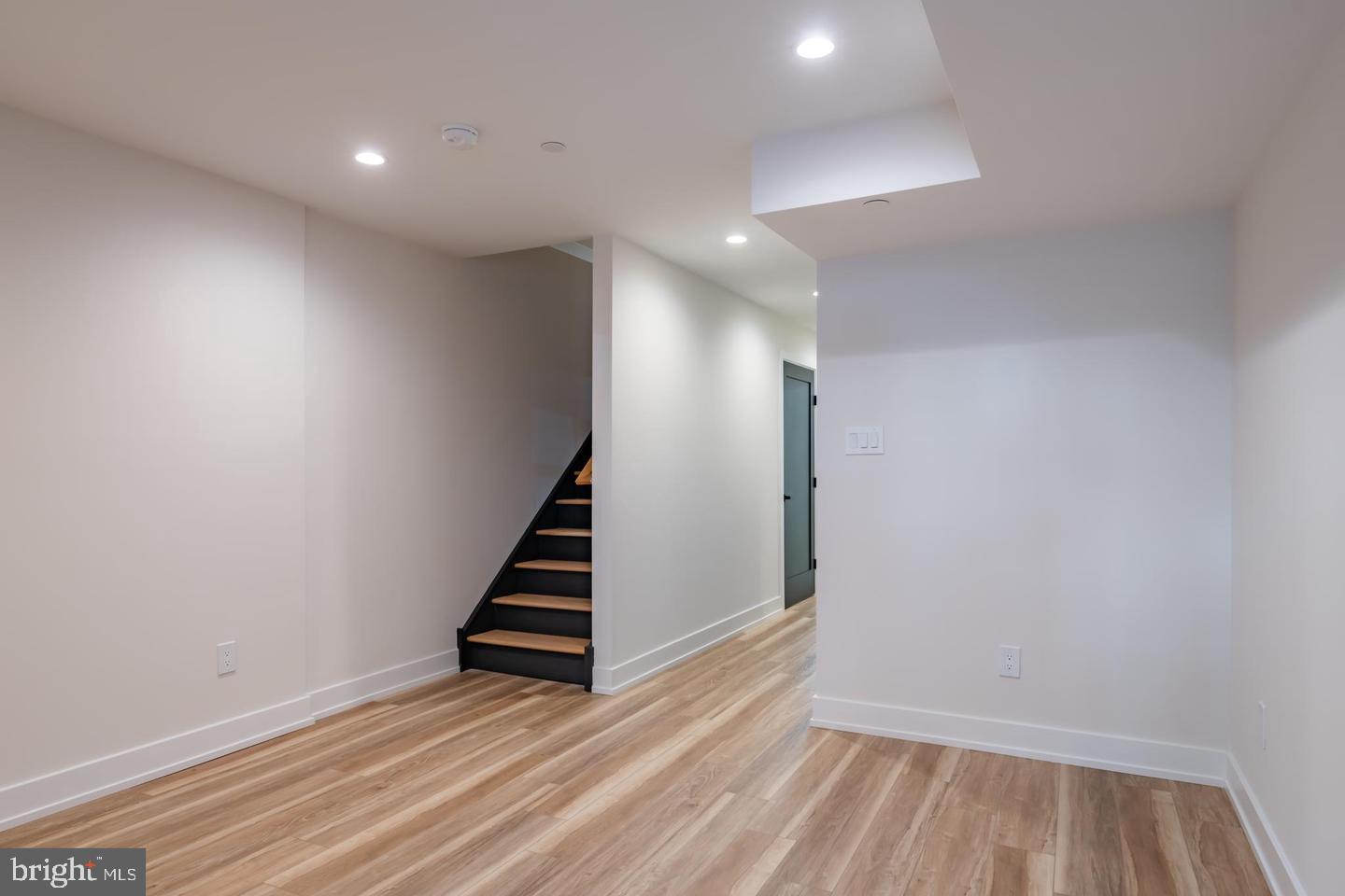PASSYUNK SQUARE - Residential