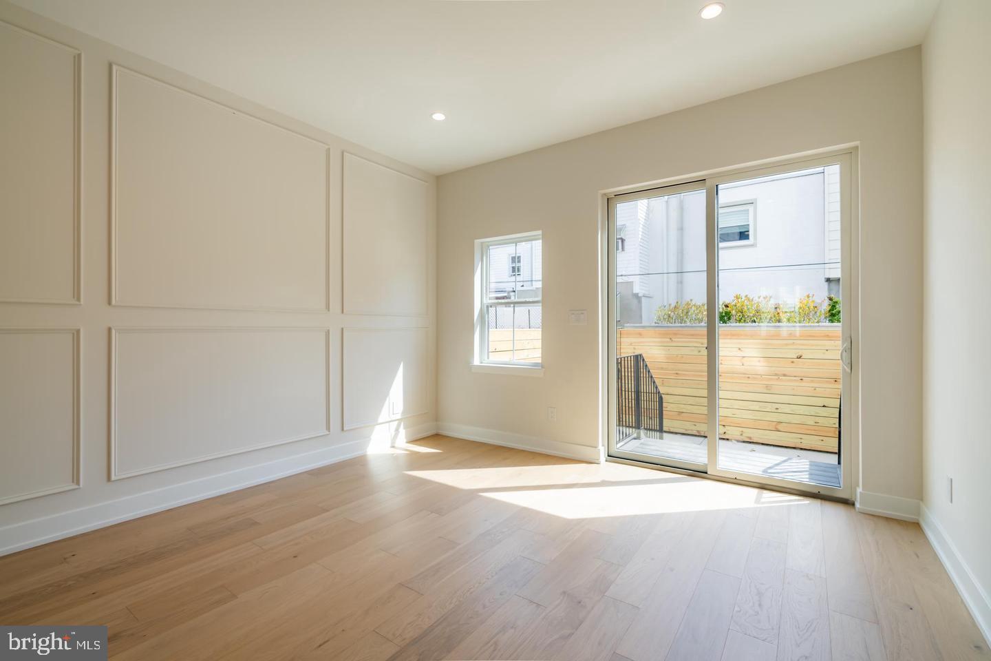 PASSYUNK SQUARE - Residential