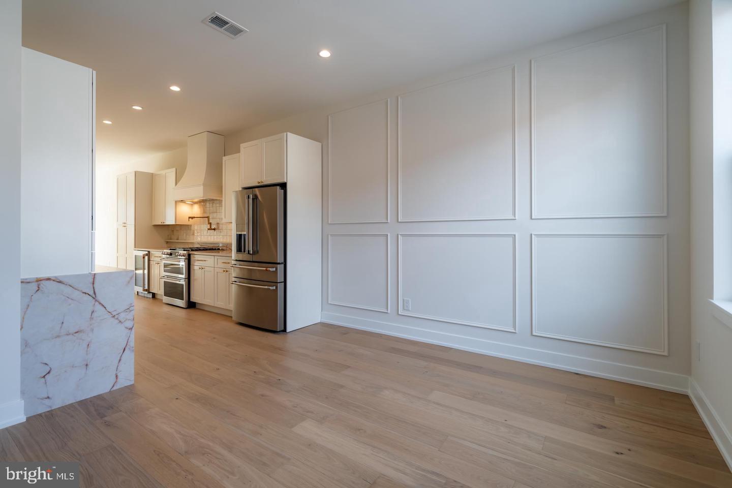 PASSYUNK SQUARE - Residential