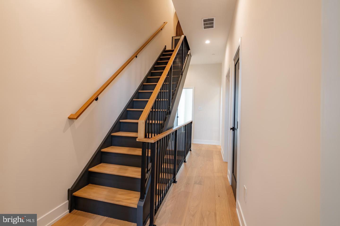 PASSYUNK SQUARE - Residential