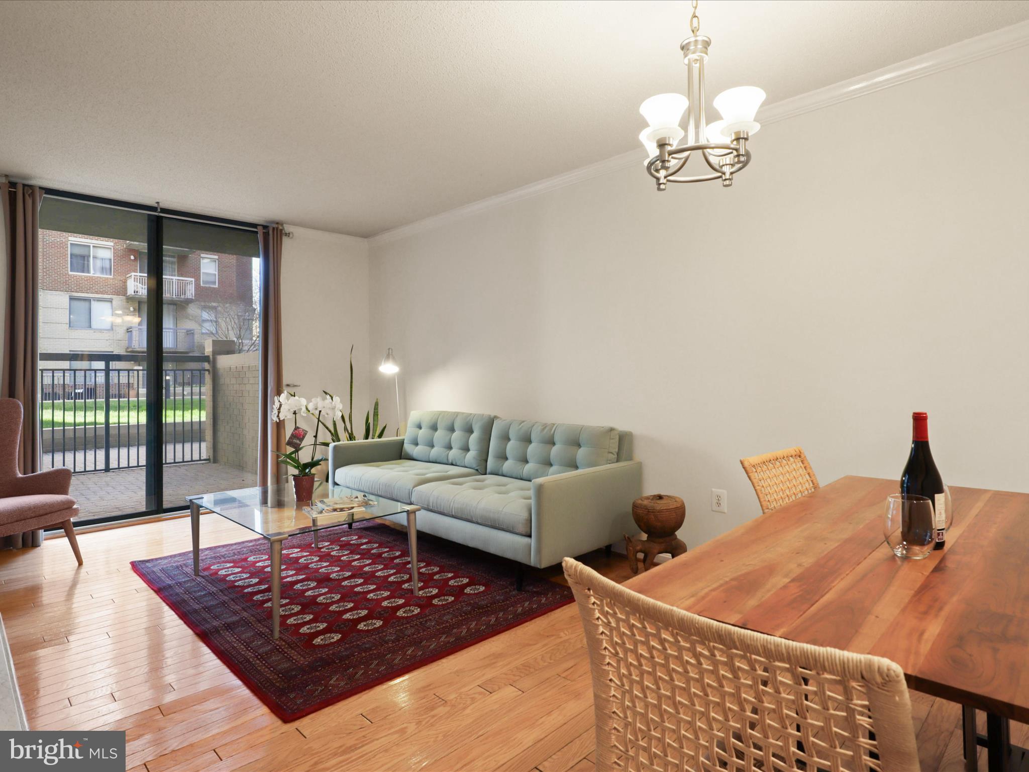 LEXINGTON SQUARE - Residential