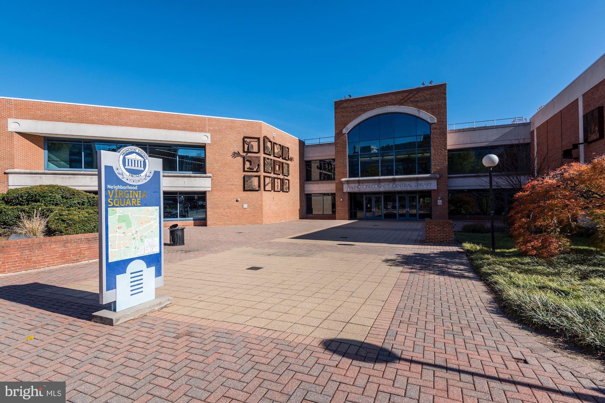 LEXINGTON SQUARE - Residential