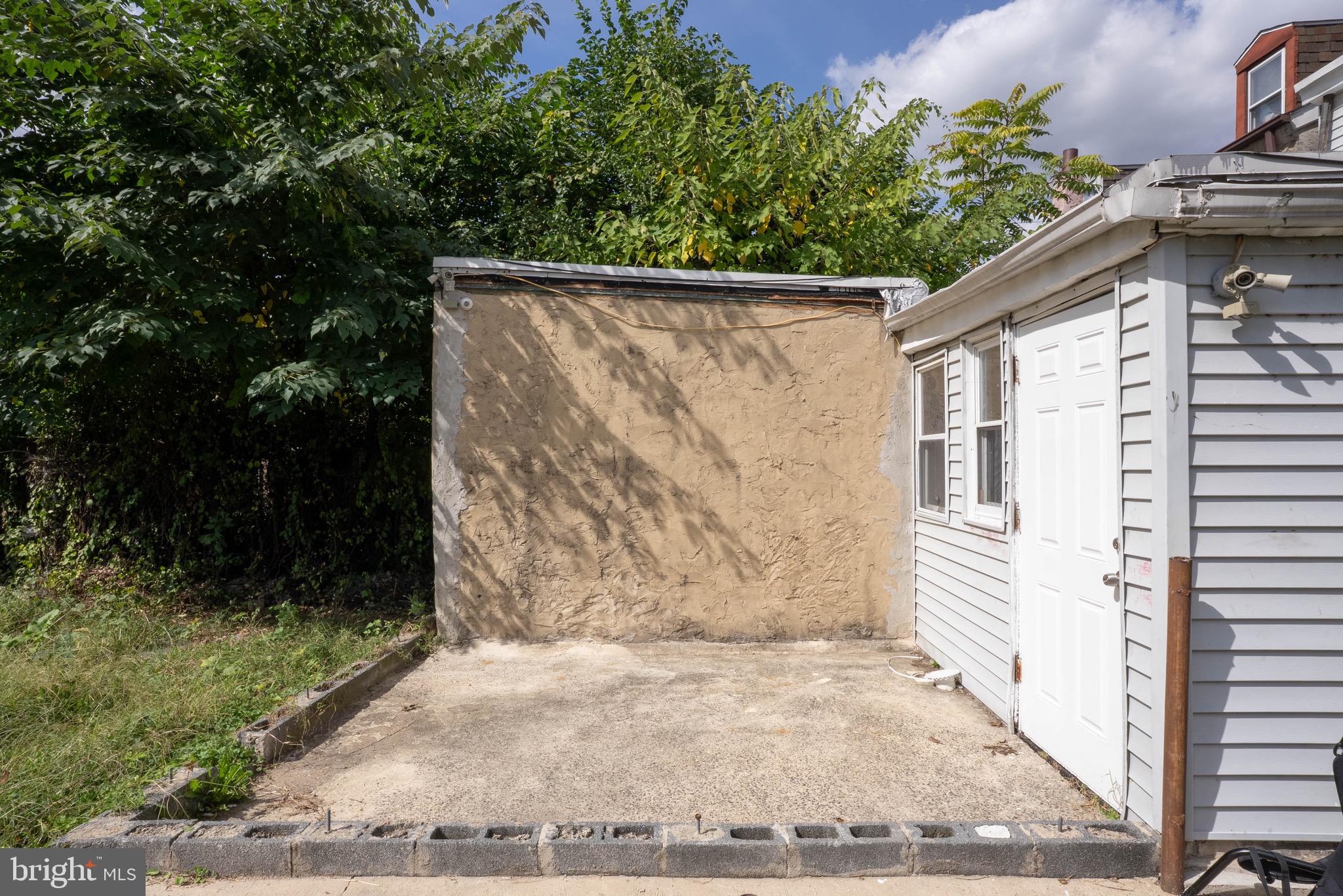 FRANKFORD - Residential Income