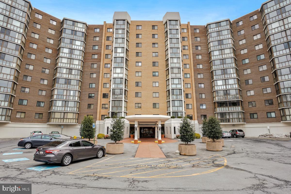 GREENS AT LEISURE WORLD - Residential