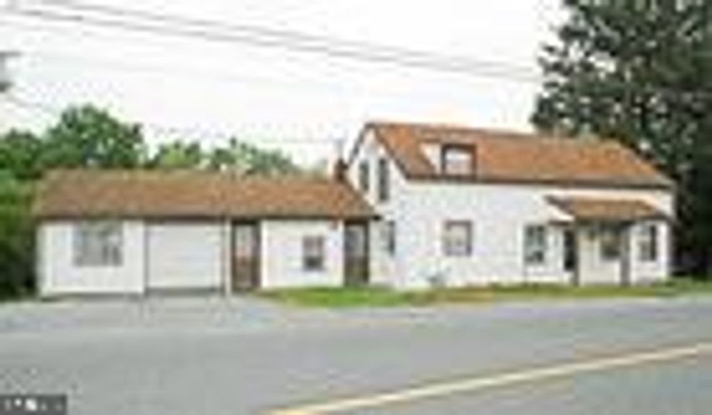 Photo of 930 Orchard Road, Manheim, PA 17545 (MLS # PALA2053618)