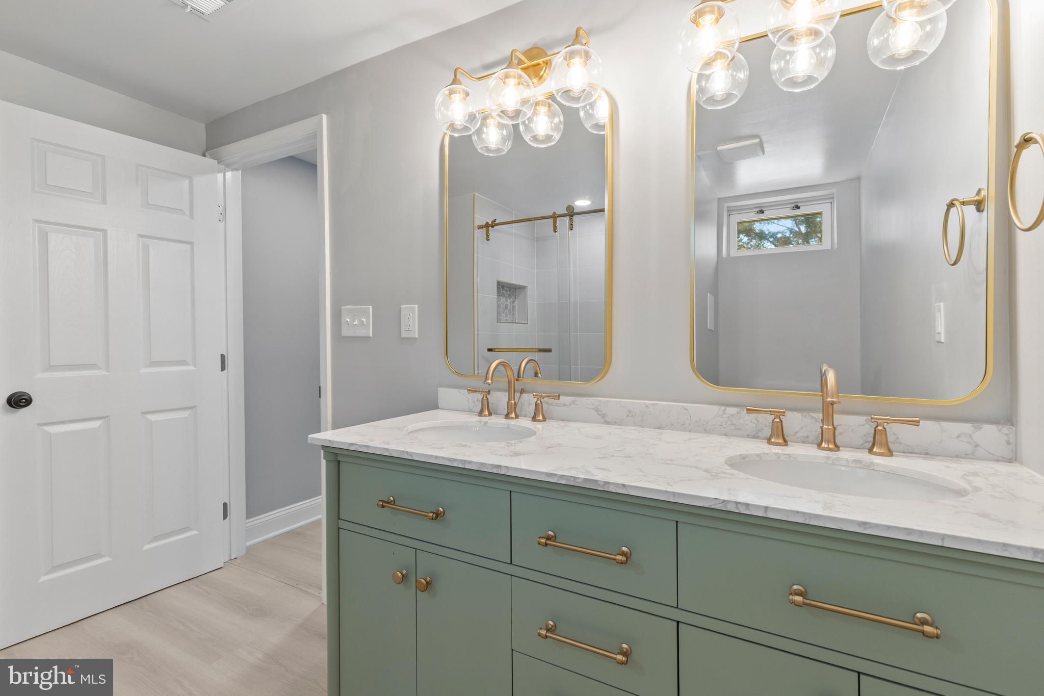 MCGUCKIAN - Residential