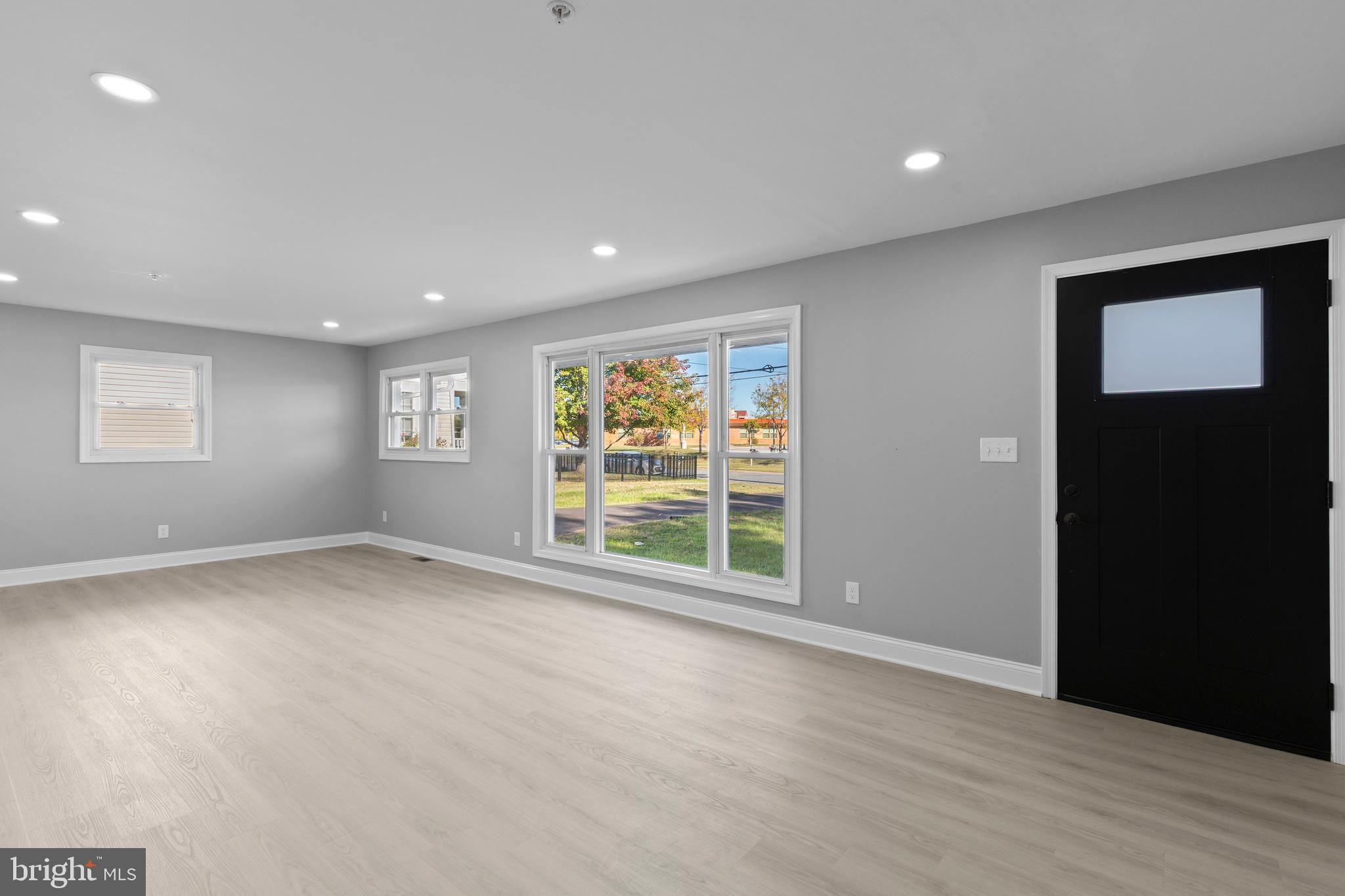 MCGUCKIAN - Residential