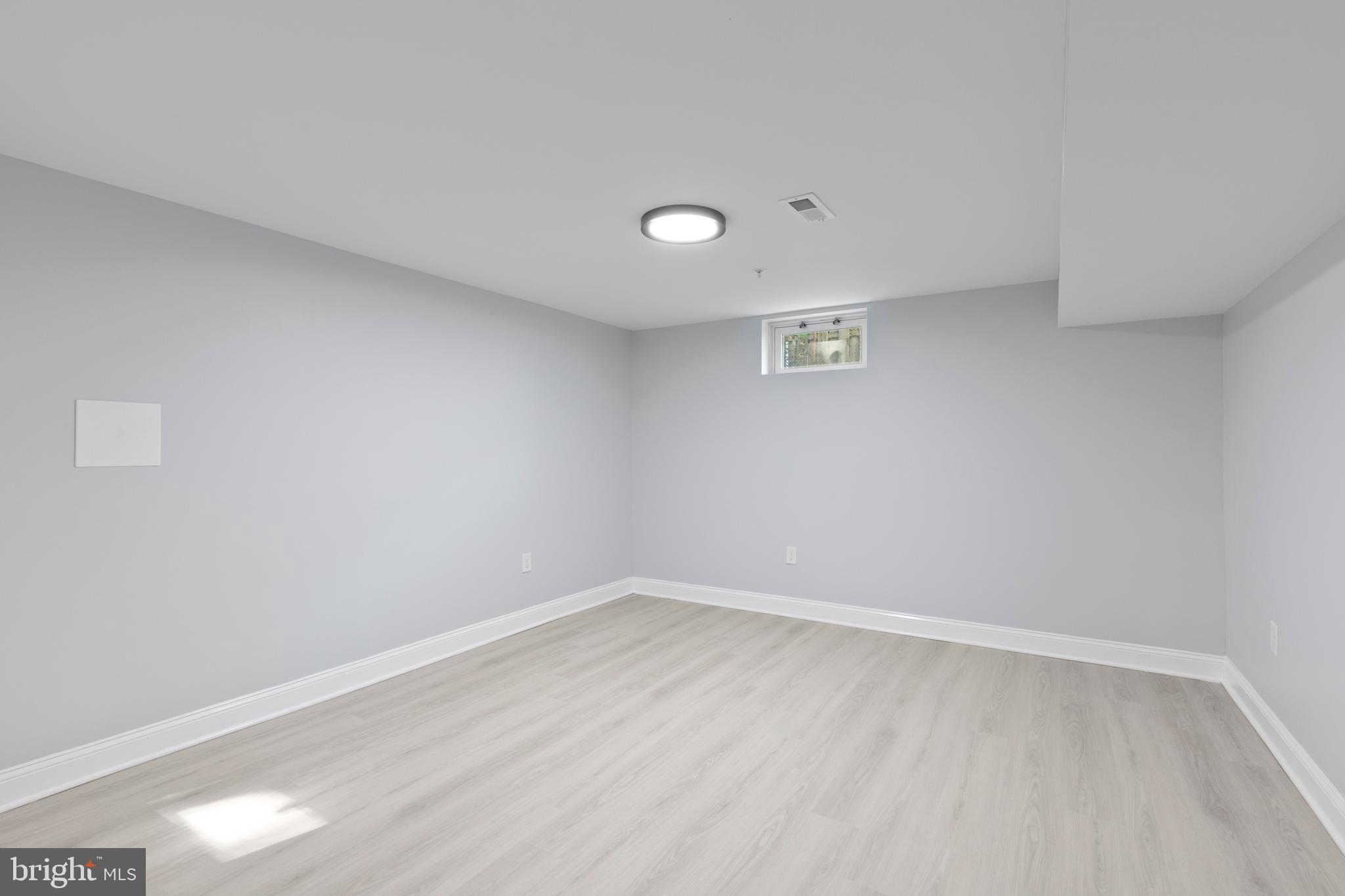 MCGUCKIAN - Residential