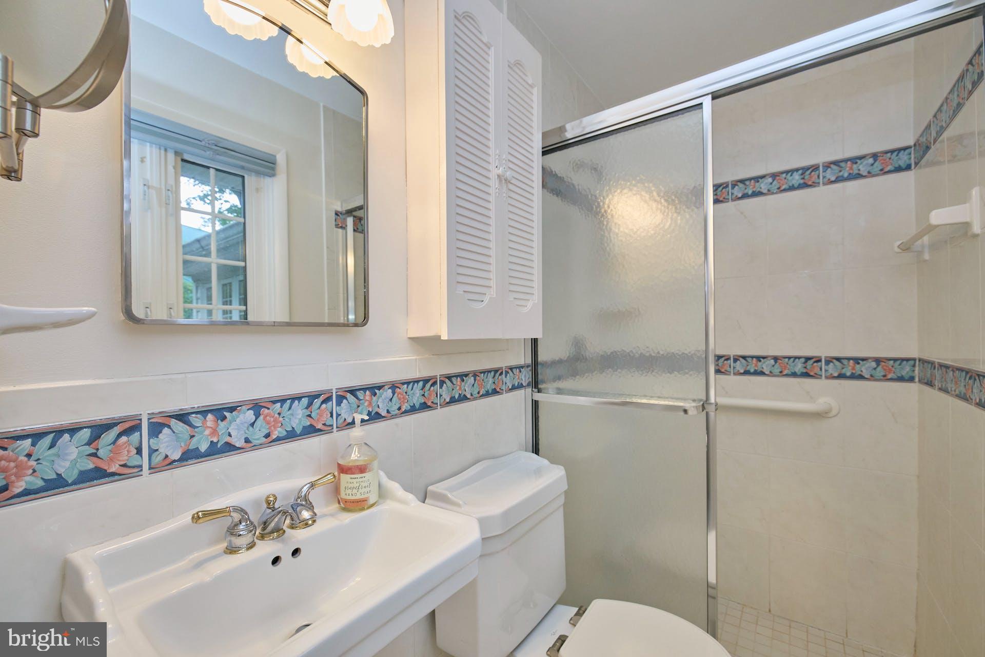 FONTAINEBLEAU ESTATES - Residential