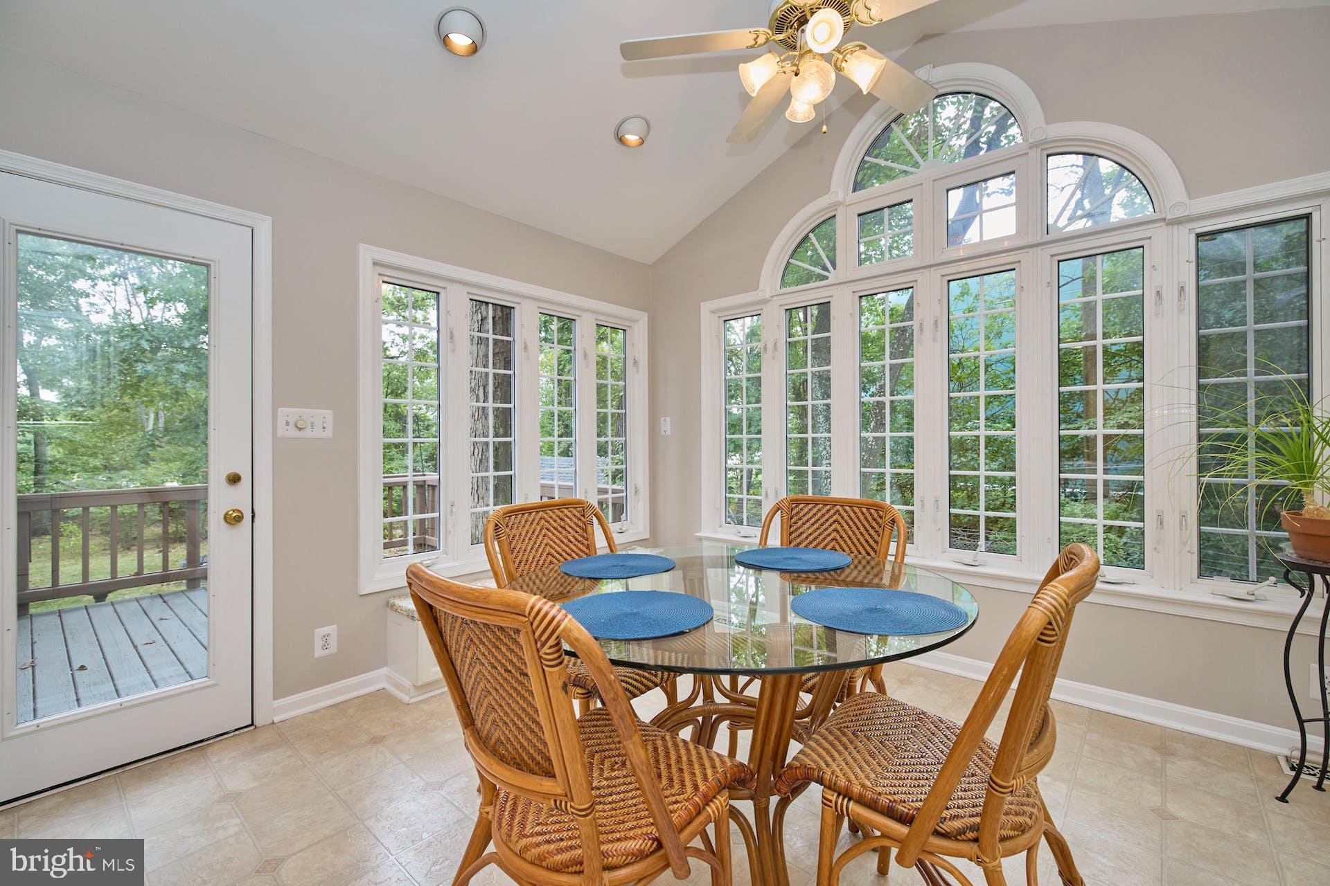 FONTAINEBLEAU ESTATES - Residential