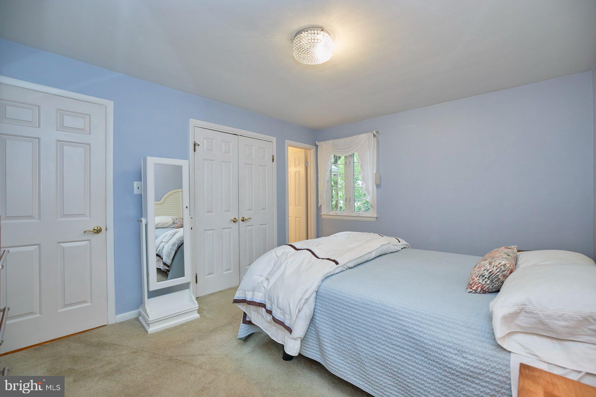 FONTAINEBLEAU ESTATES - Residential