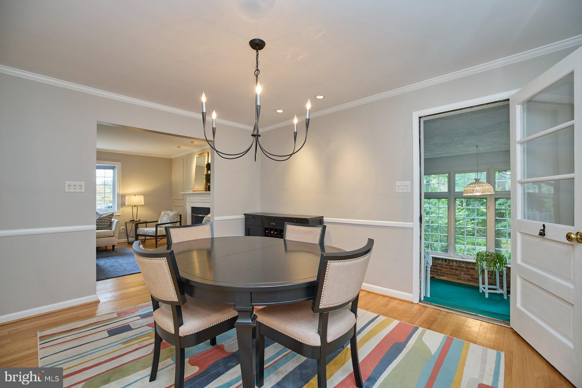 FONTAINEBLEAU ESTATES - Residential