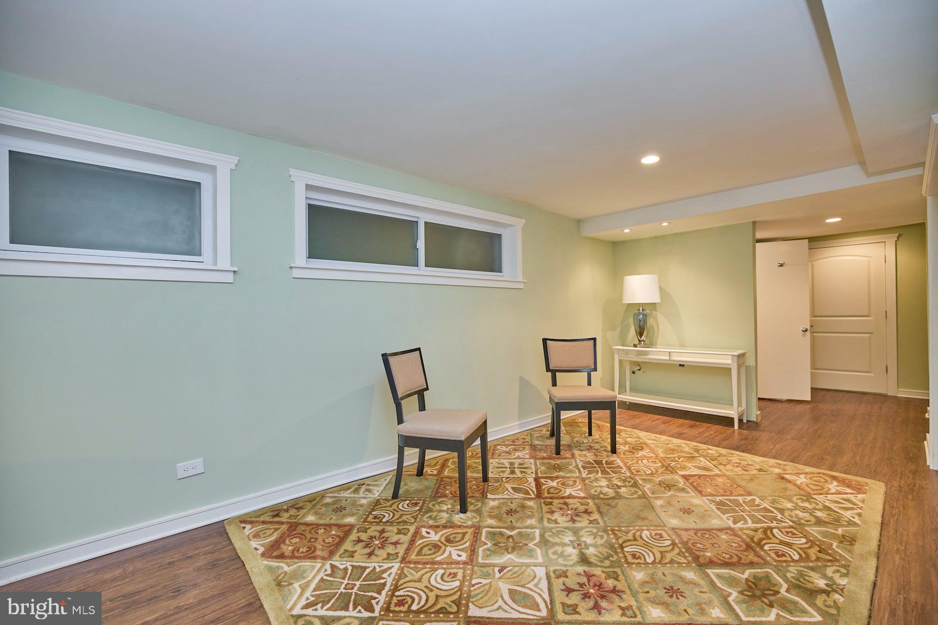 FONTAINEBLEAU ESTATES - Residential