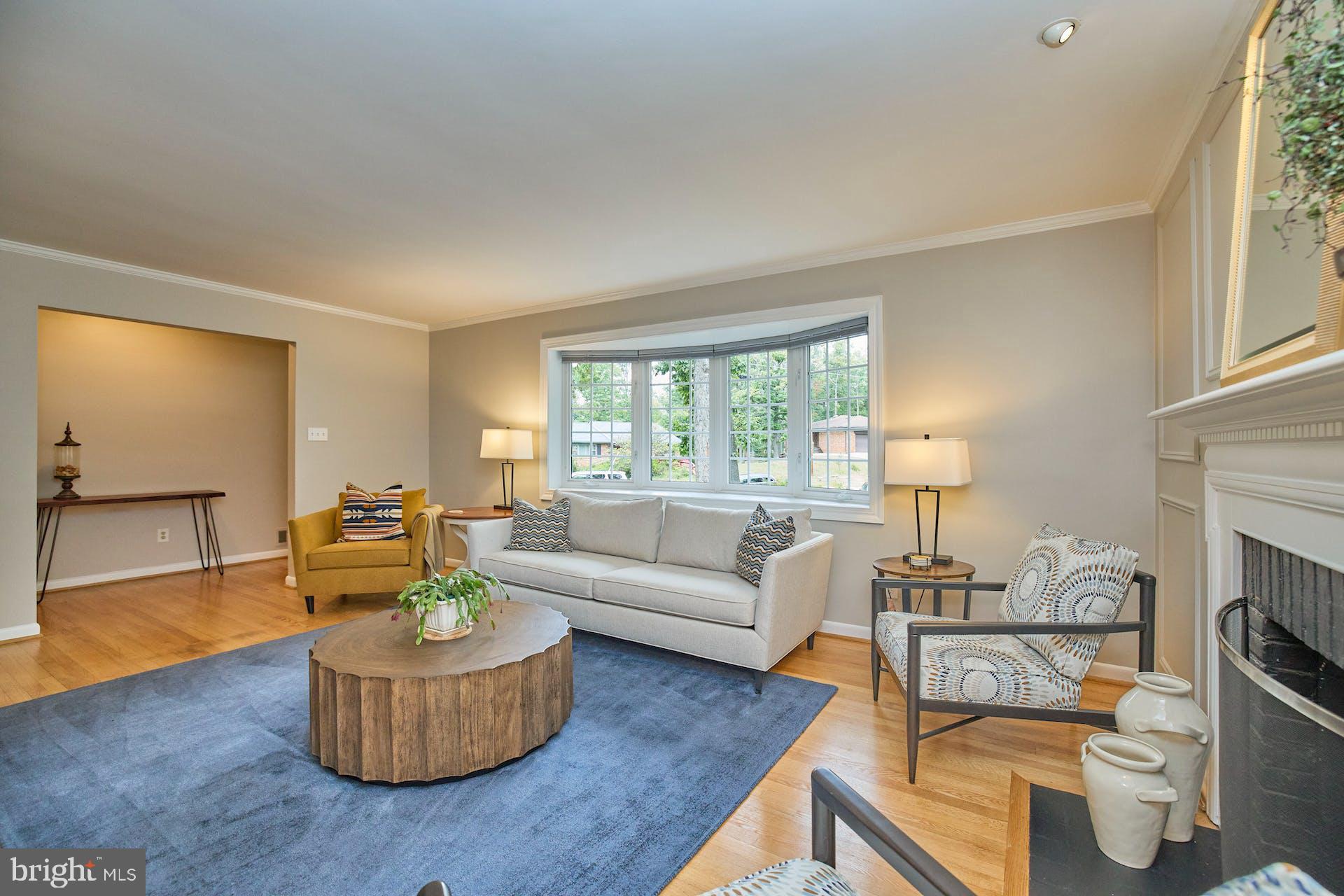 FONTAINEBLEAU ESTATES - Residential