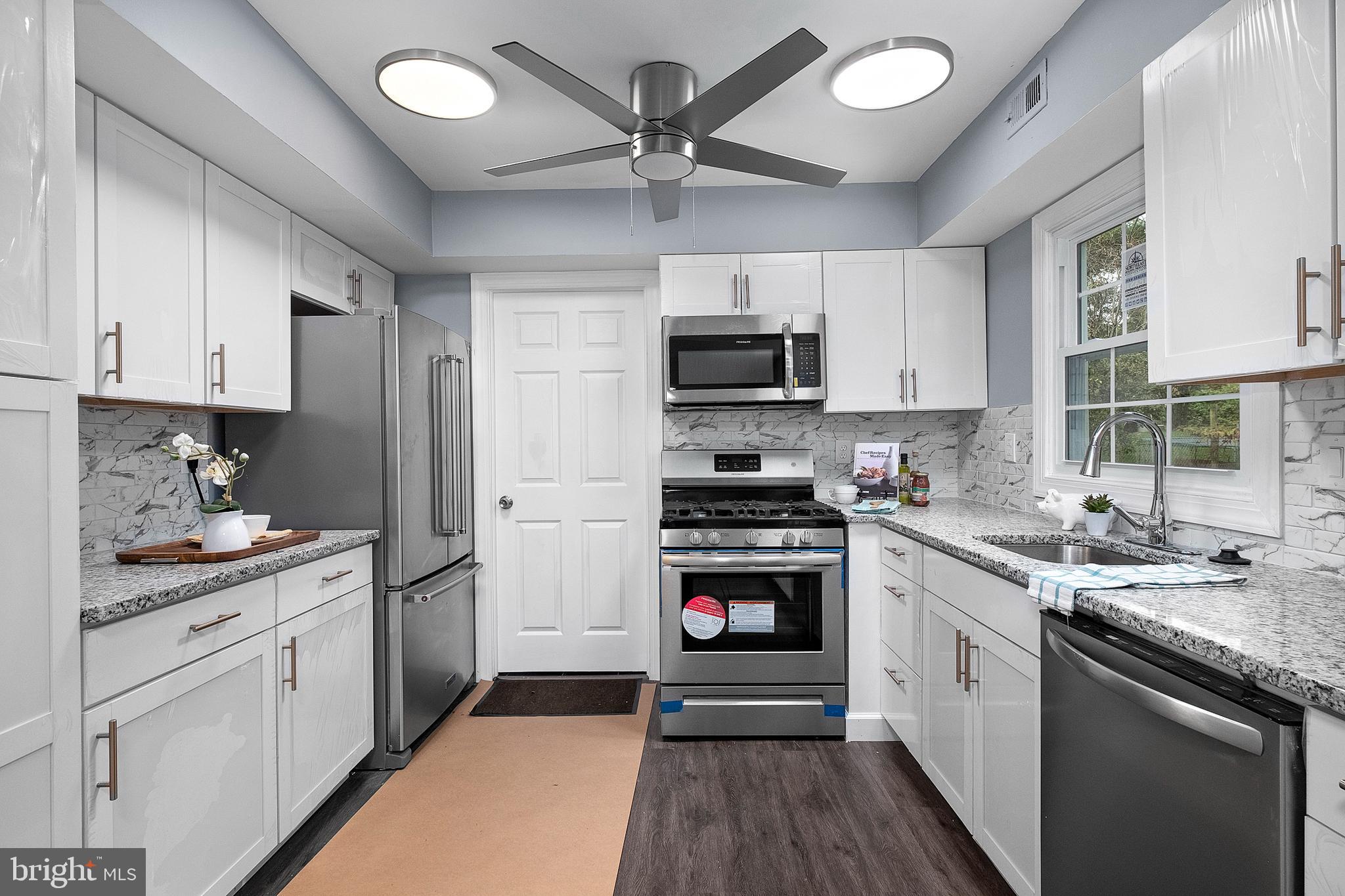 HEATHER HILLS AT BELAIR - Residential