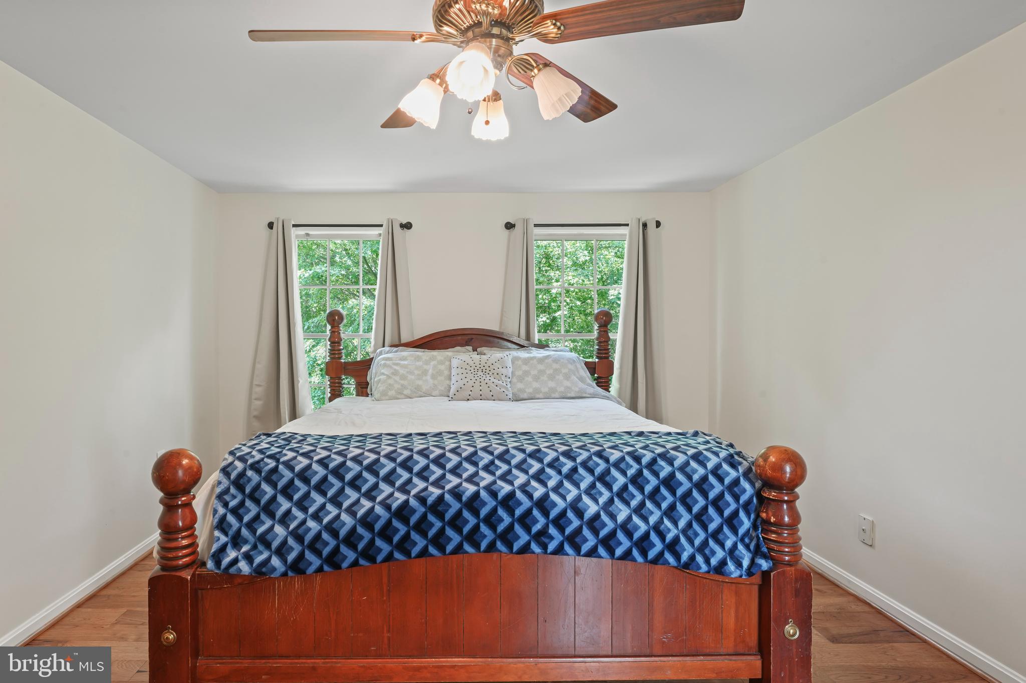 STEEPLE CHASE - Residential