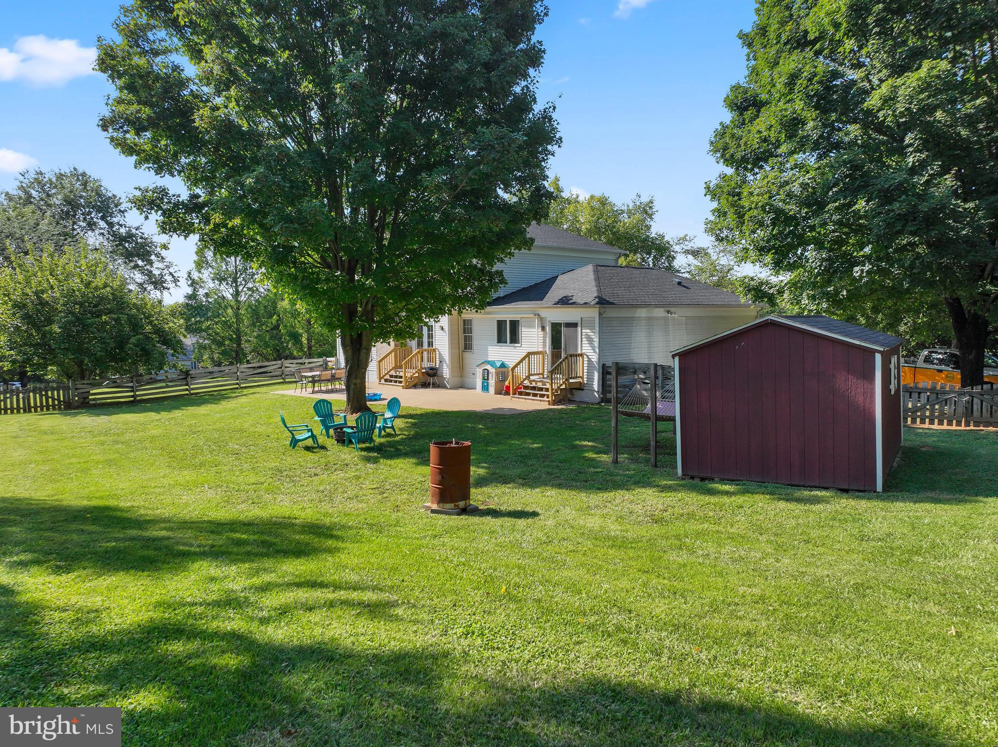 STEEPLE CHASE - Residential