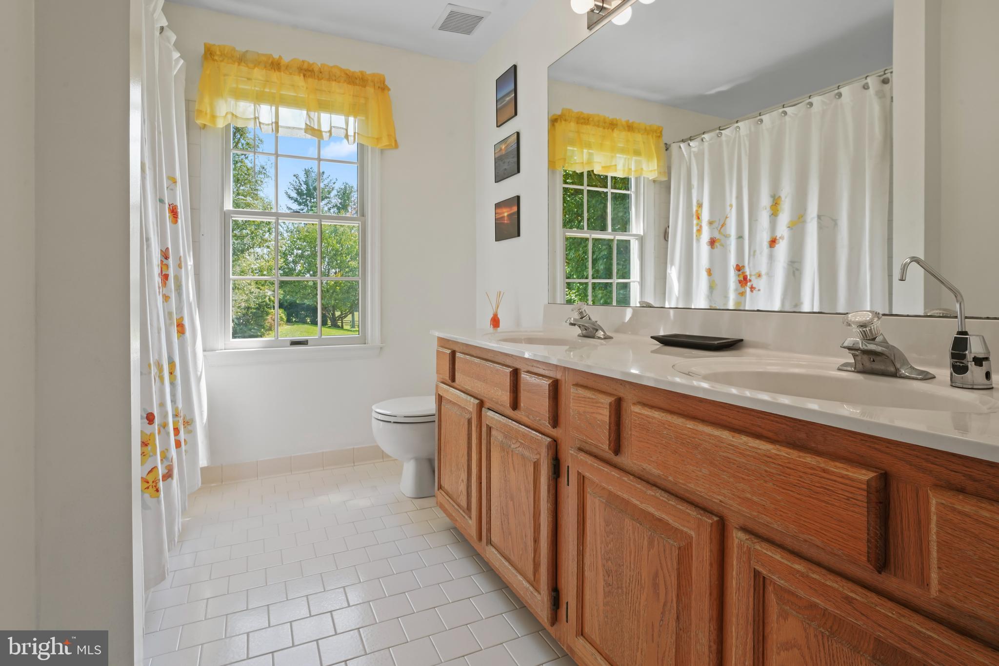 STEEPLE CHASE - Residential