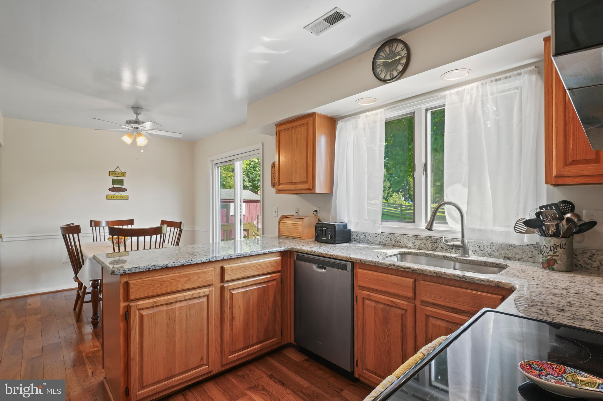 STEEPLE CHASE - Residential