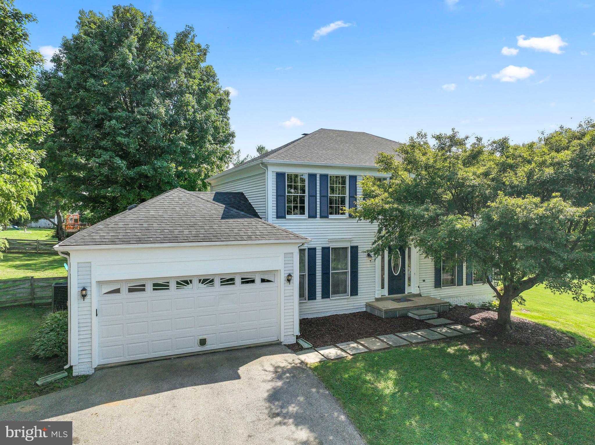 STEEPLE CHASE - Residential