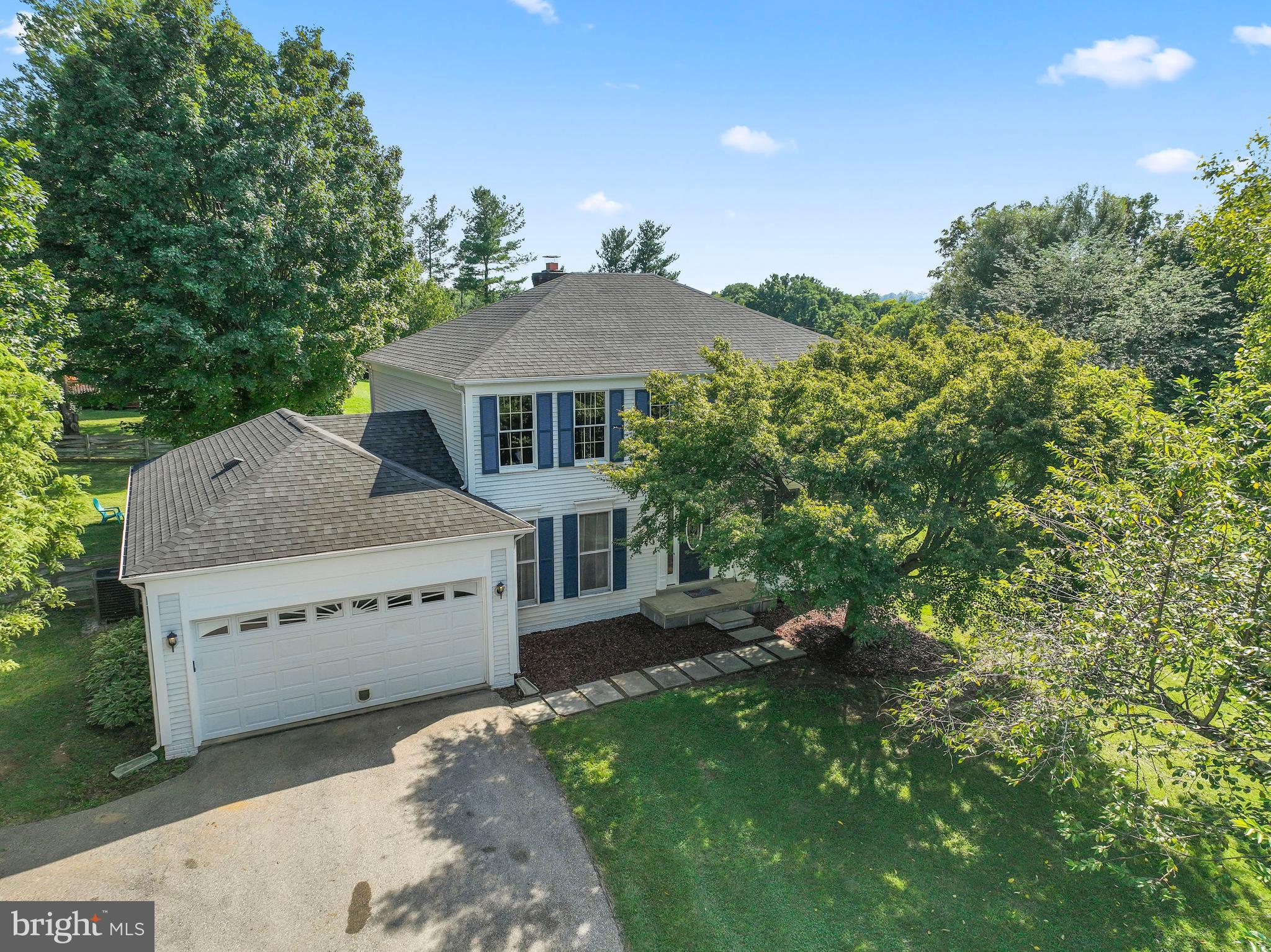 STEEPLE CHASE - Residential