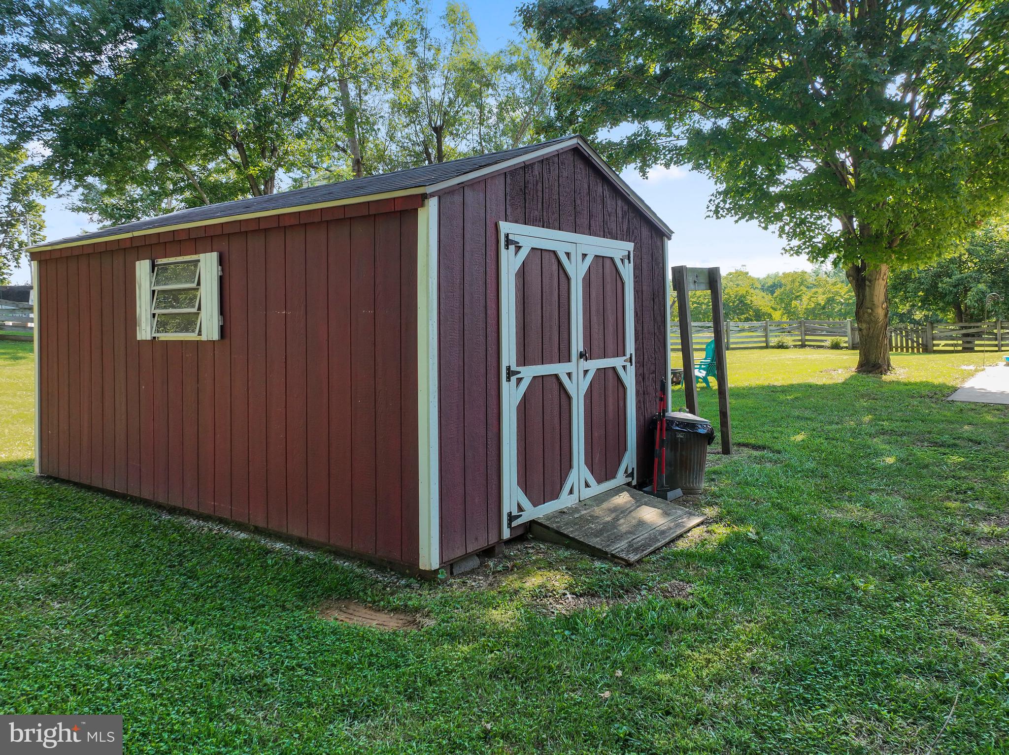 STEEPLE CHASE - Residential
